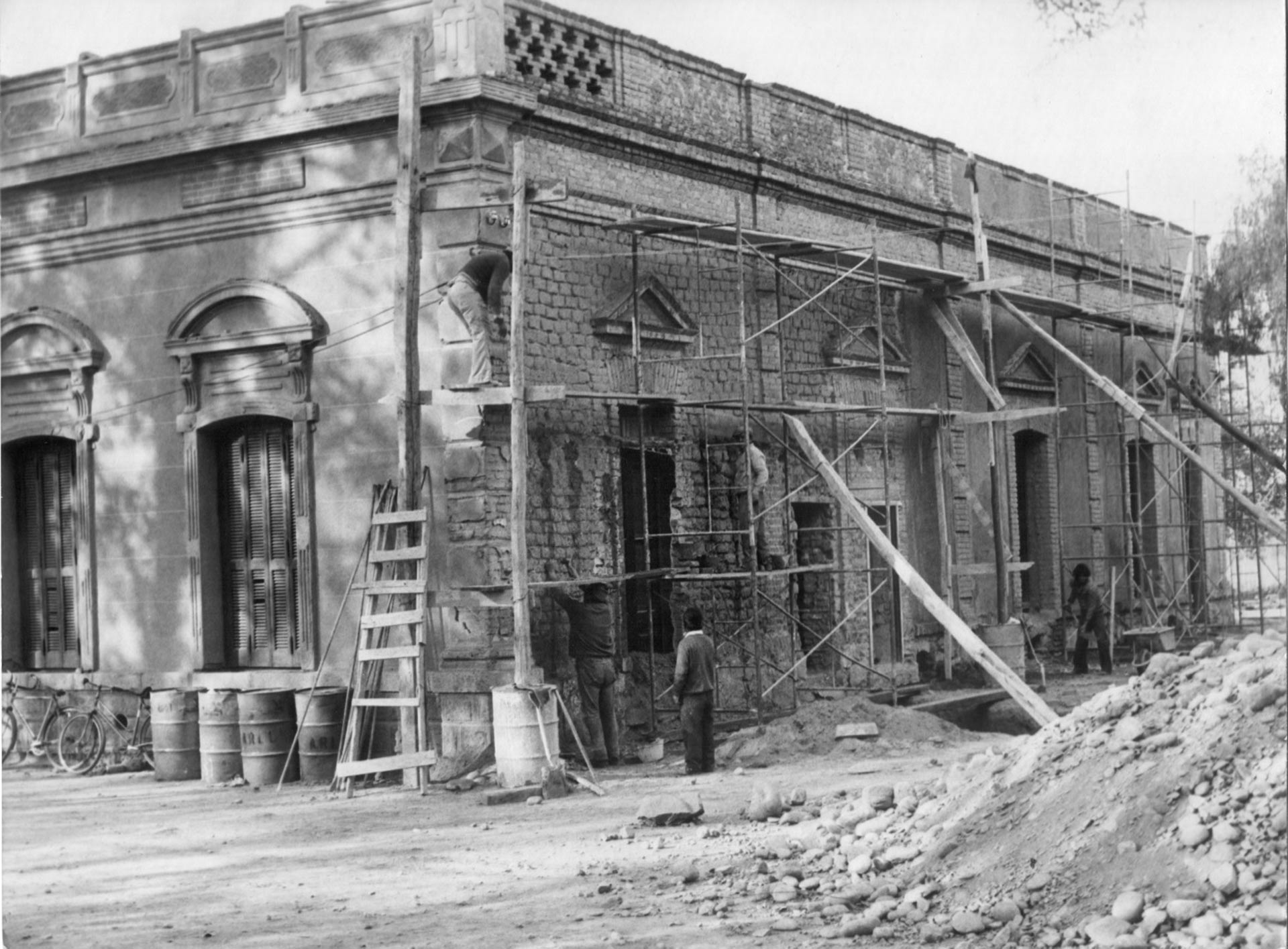 Weinert Bodega y Cavas